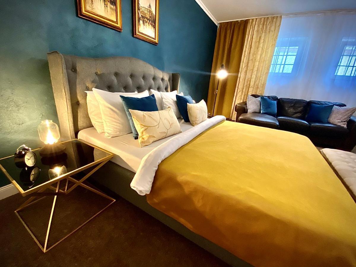 Sarada Boutique Luxury Apartment Deva Exteriér fotografie