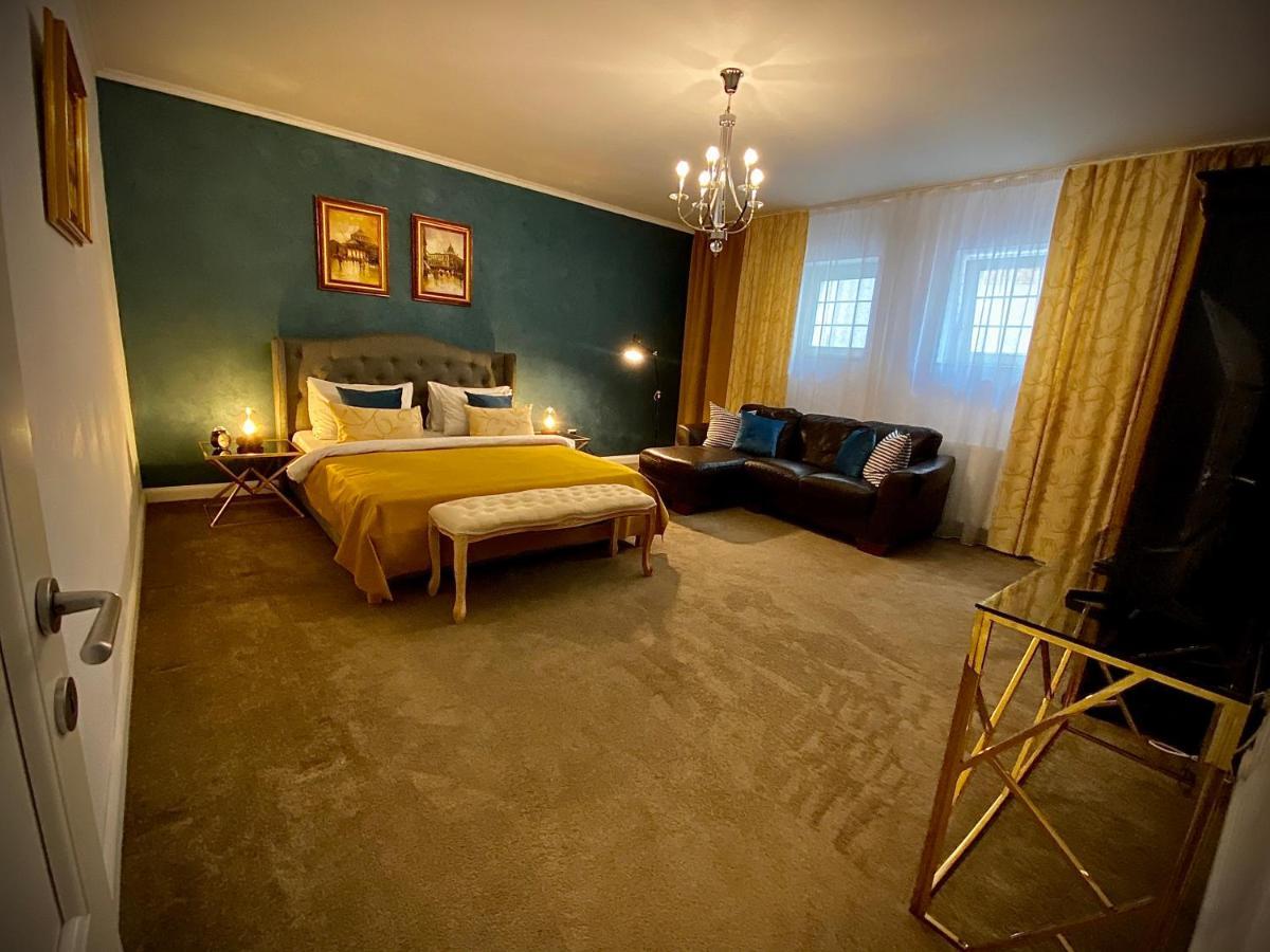 Sarada Boutique Luxury Apartment Deva Exteriér fotografie
