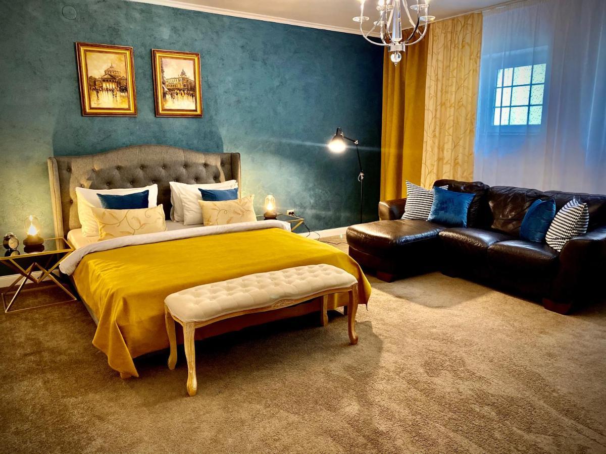 Sarada Boutique Luxury Apartment Deva Exteriér fotografie