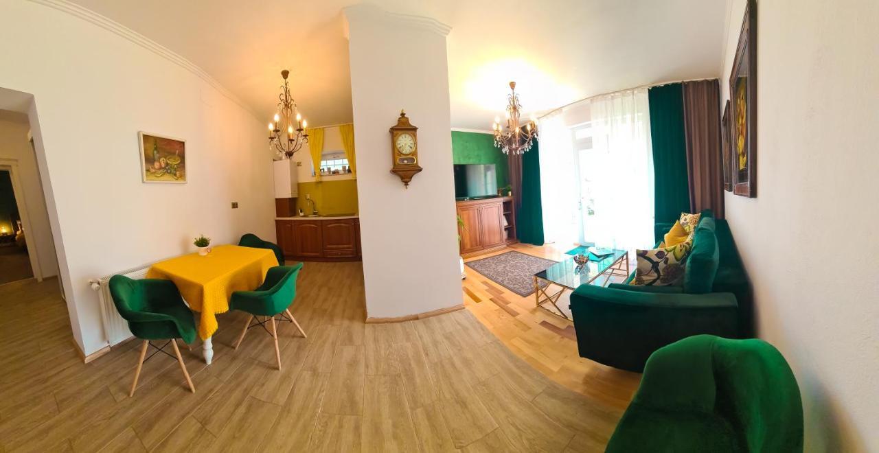 Sarada Boutique Luxury Apartment Deva Exteriér fotografie