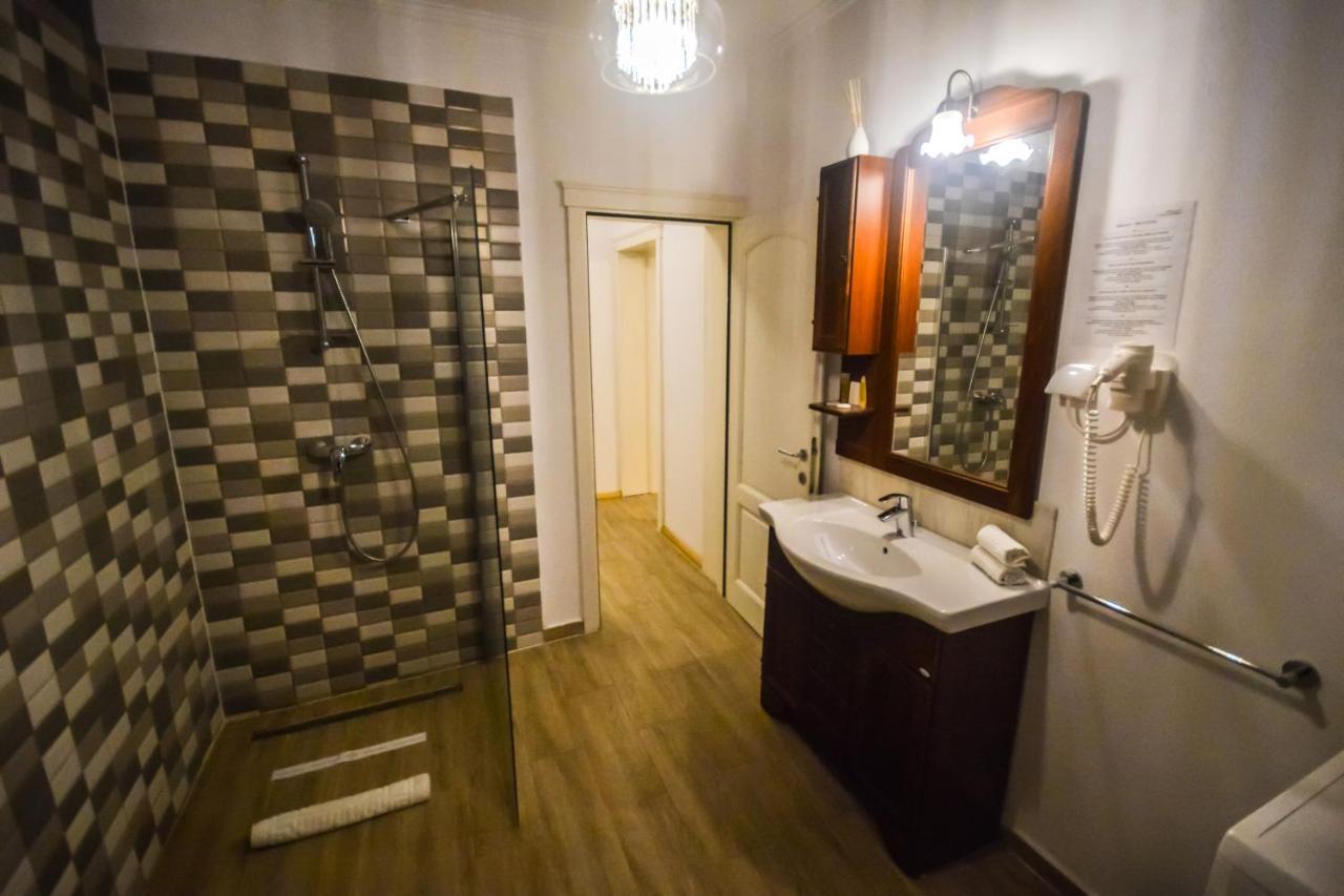 Sarada Boutique Luxury Apartment Deva Exteriér fotografie