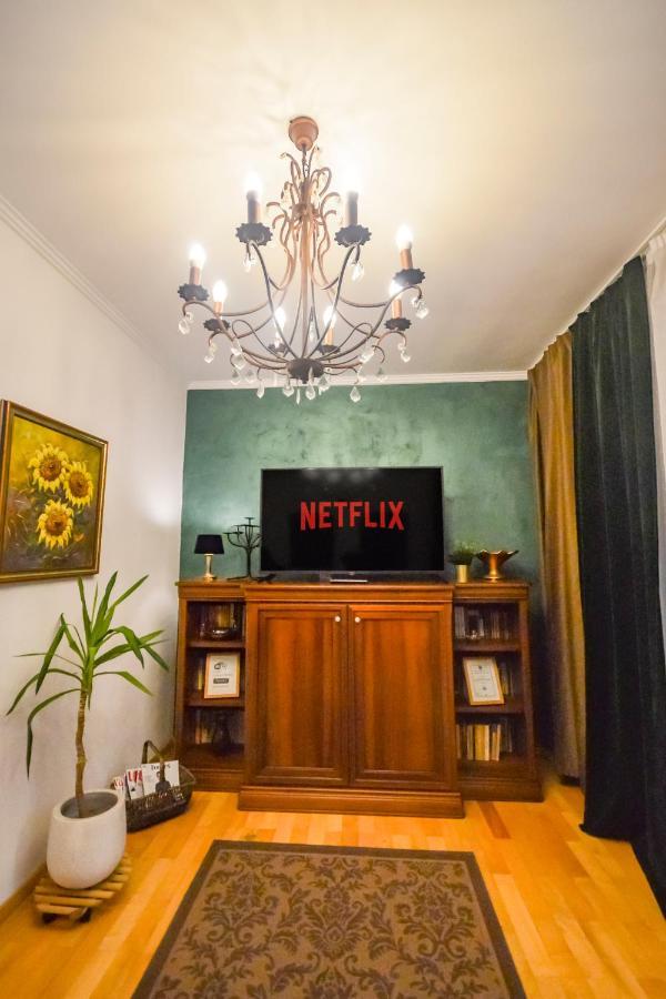 Sarada Boutique Luxury Apartment Deva Exteriér fotografie